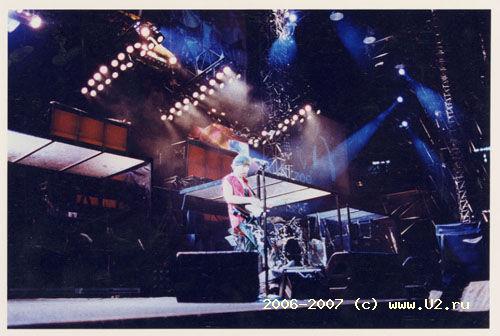 U2