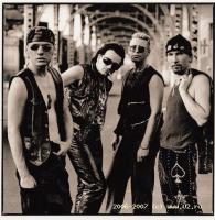 U2