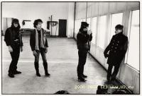 U2