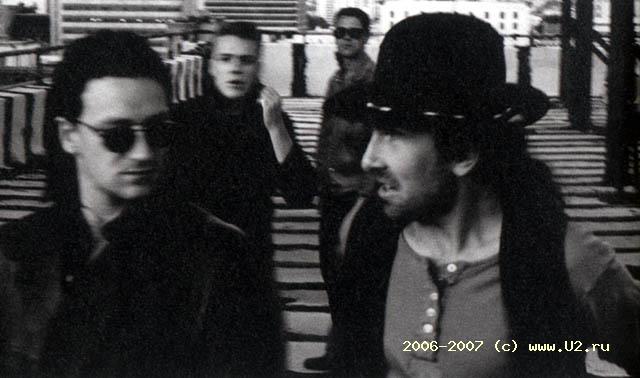 U2