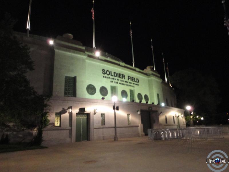 Soldier Field в Чикаге. Наконец-то стадион нормальных размеров в центре города