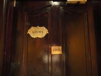 Irish pub. Ladies) 