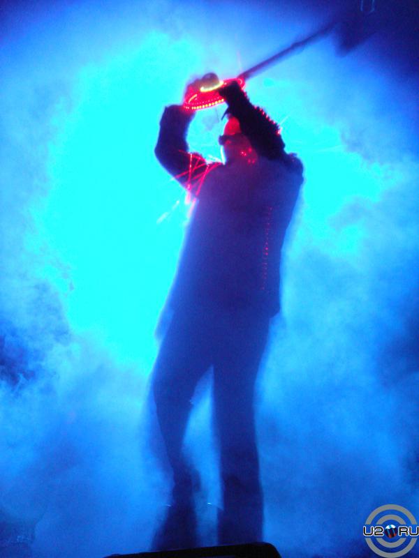 Hold me, Thrill me, Kiss me, Kill me