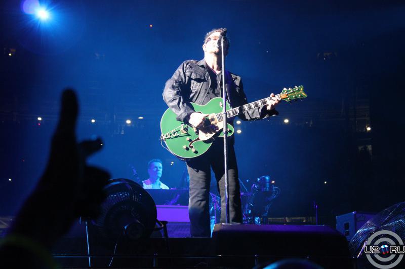 Green guitar