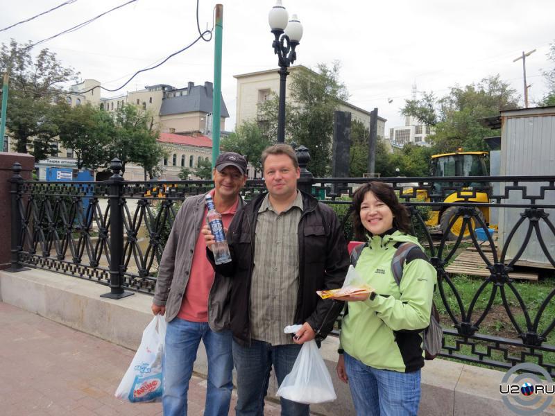 по пути в бар...