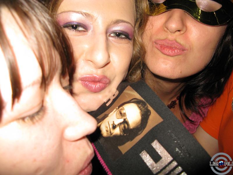  Bono*s Kisses