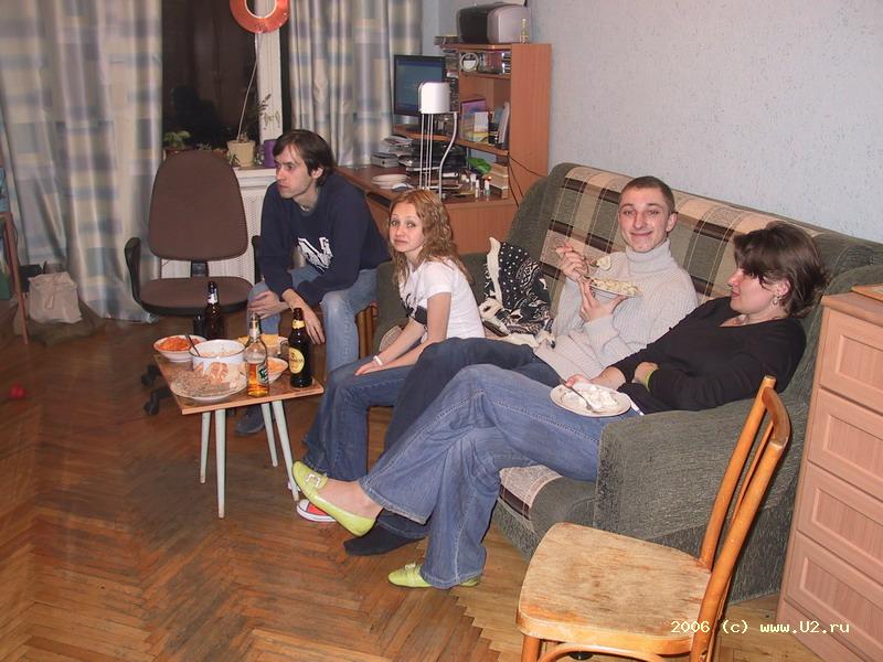 просмотр продолжается