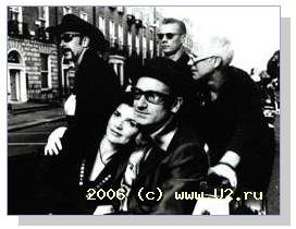 U2 (Боно с женой) U2 (Боно с женой)